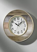 Wandklok met radio-uurwerk van AMS 