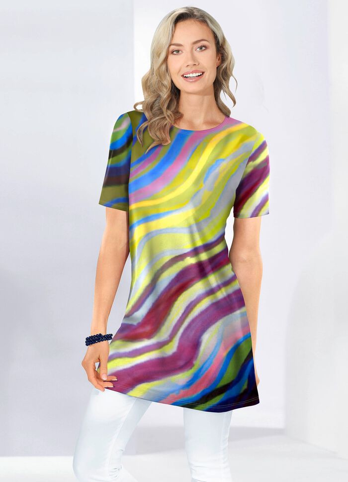 Tuniek met een modieuze platte halslijn 