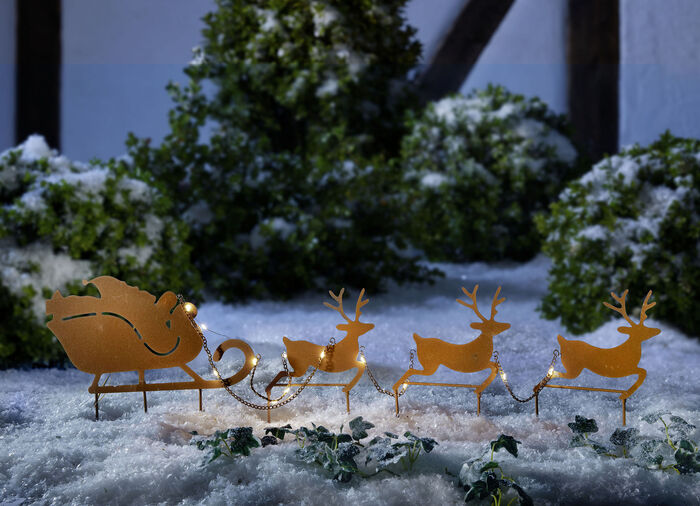 Kerstman met rendierenslee 