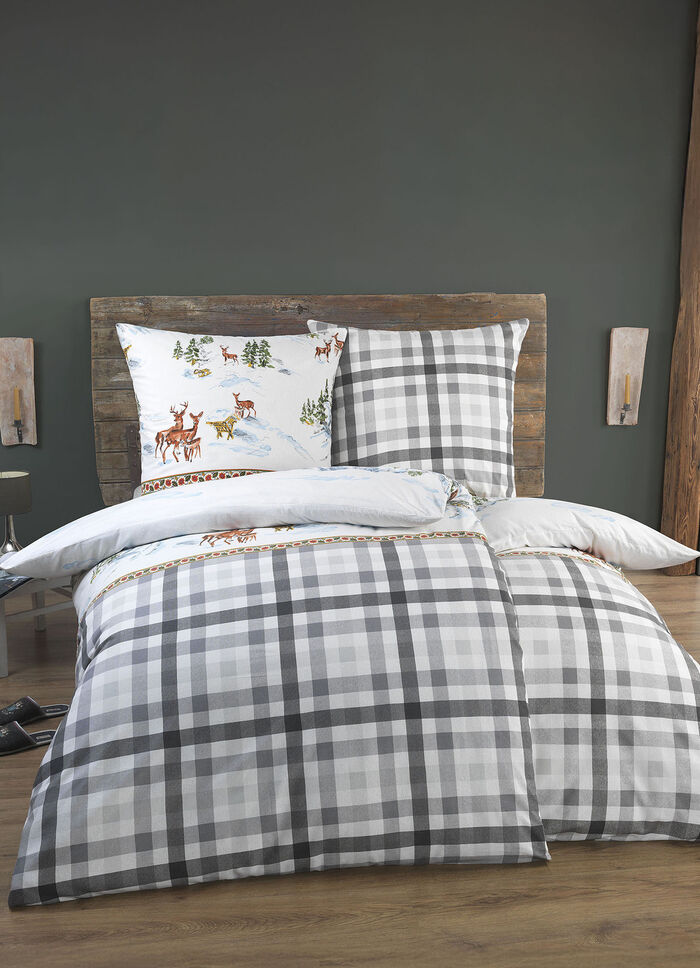 Beddengoedset met idyllisch winterdesign 