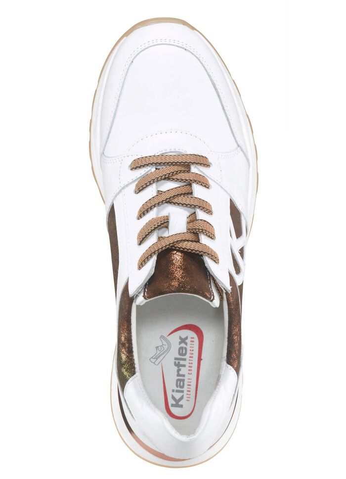 Sneakers in een modieus design 