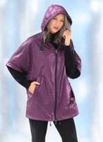 Functionele omkeerbare cape in een oversized look 