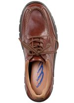 Veterschoen met contrasterende inzetstukken BRUIN