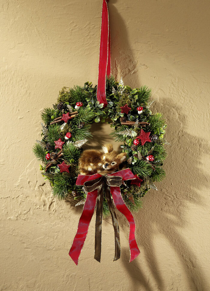 Muurkrans met reekalf 