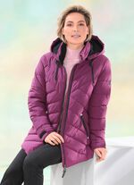 Functionele jas met afneembare capuchon 