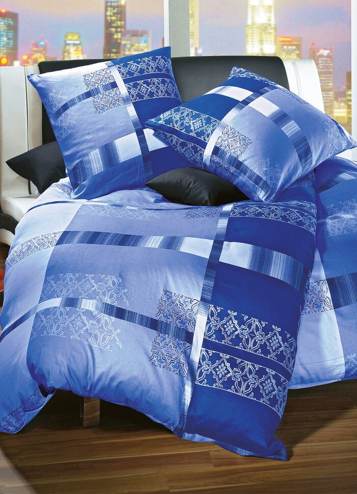 Zeer modieuze beddengoedset in onderhoudsvriendelijke kwaliteiten BLAUW