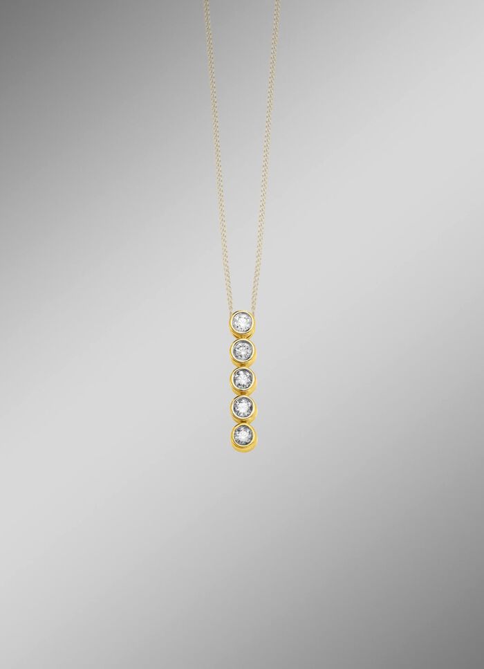 Edele hanger met diamanten 