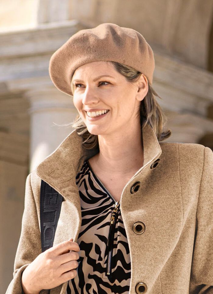 Elegante damesbaret, met gekookte wol 