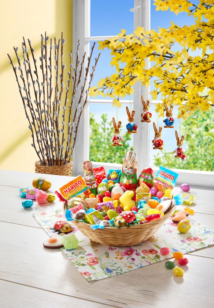 Volledig gevulde Paasmand voor kinderen 