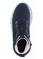 Enkellaarsjes in een trendy look 