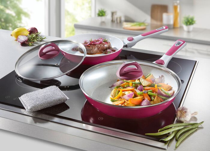 Pannenset met afneembare siliconen handgrepen BEERE