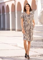 Jurk met korte lusknoopsluiting 