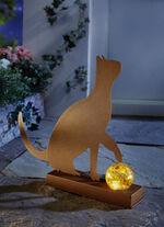 Solarlamp gemaakt van roestkleurig metaal 