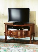 TV-longboard met snijwerkversieringen en inlegwerk NOTENBOOM