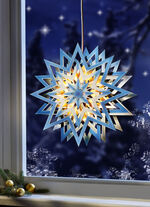 Verlichte raamster uit het ertsgebergte 