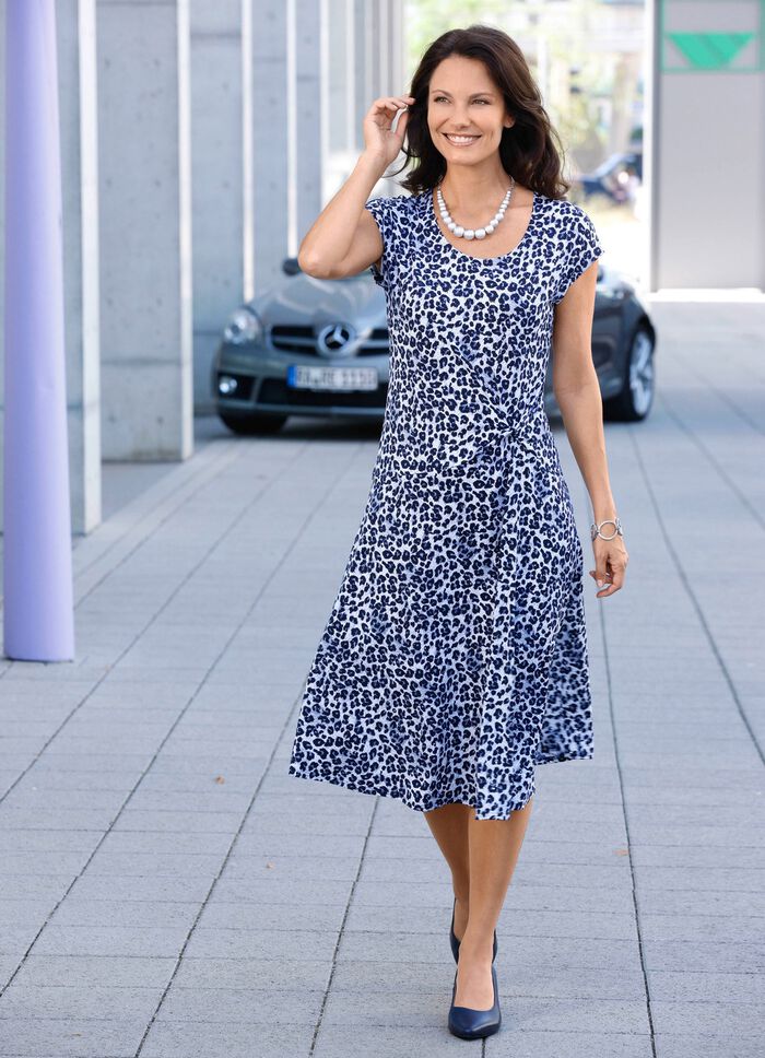 Jurk met een verfijnde knooplook 