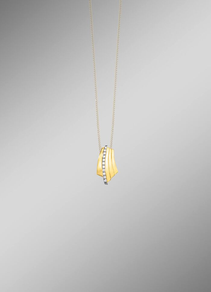 Prachtige hanger met synthetische zirkonia 