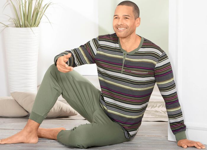 Pyjama met knoopsluiting en manchetten 