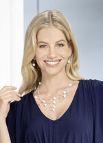 Sieradenset, 2-delig, bestaande uit ketting en oorhaakjes 