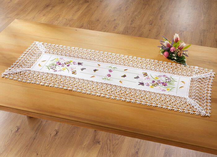 Tafel- en kamerdecoratie met kanten rand 