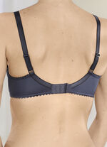 Felina beugelbh met contrasterend borduursel 