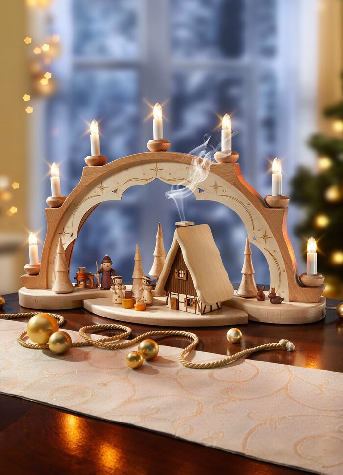 Kaarsenboog met wierookhuis 