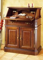 Secretaressebureau met elegante, goudkleurige metalen handgrepen NOTENBOOM