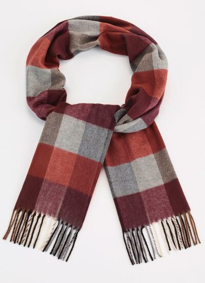 Sjaal met ruitjesmotief 