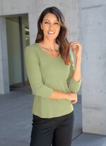 V-hals shirt in 10 kleuren AVOCADO