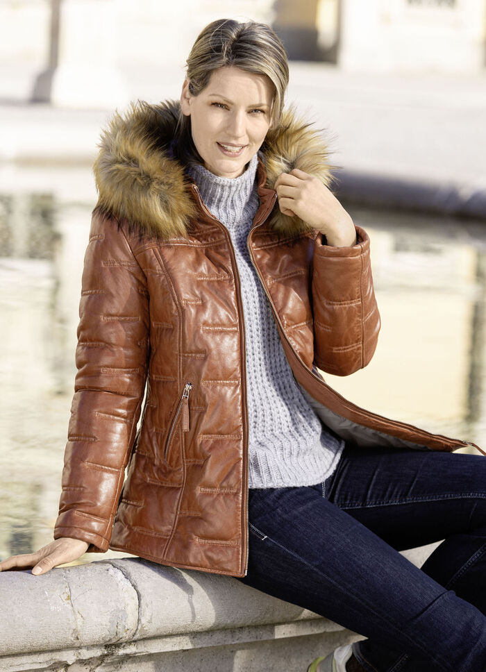 Leren jack met rand van imitatiebont 