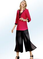 Blouse met zwarte applicaties 