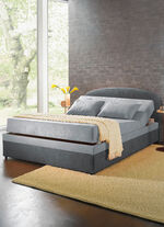 Gestoffeerd bed met ruime bedkast LICHTGRIJS