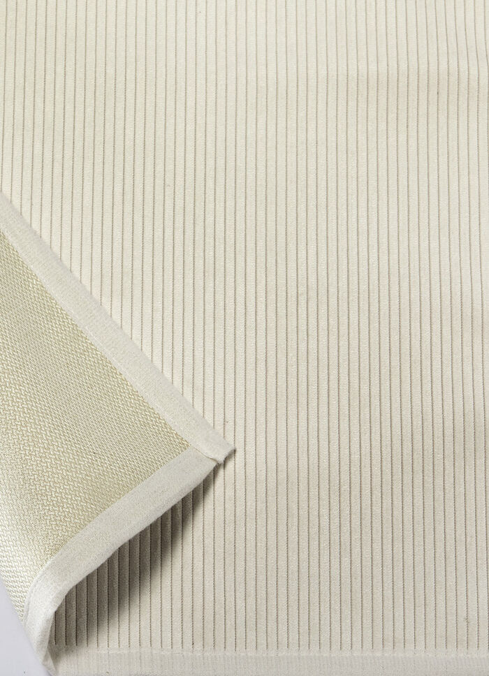 Fauteuilbeschermers, tv-fauteuilbeschermers, bankbeschermers, armleuningbeschermers en kussenhoezen in corduroy-look CRÈME