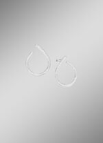 Tijdloze creolen in ijsmat 