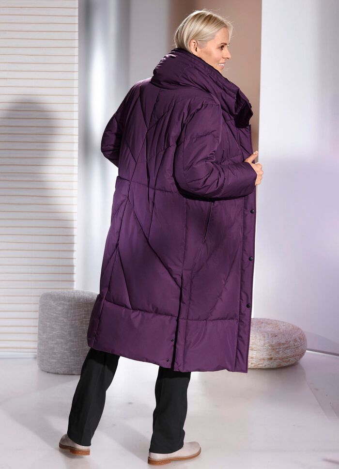 Functionele jas met opbergbare capuchon 