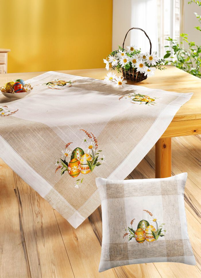 Charmante accessoires met kleurrijk paaseimotief 