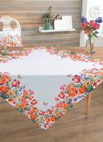 Tafel- en kamerdecoratie met bloemenweidemotief 