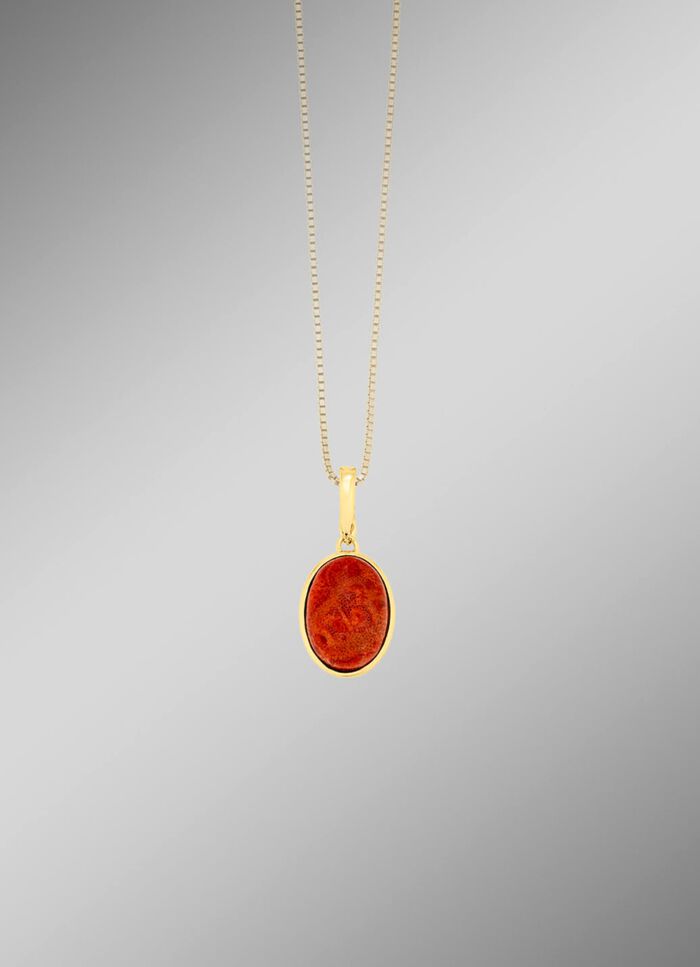 Vergulde hanger met koraal 