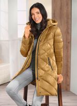 Functionele korte mantel met afneembare capuchon 