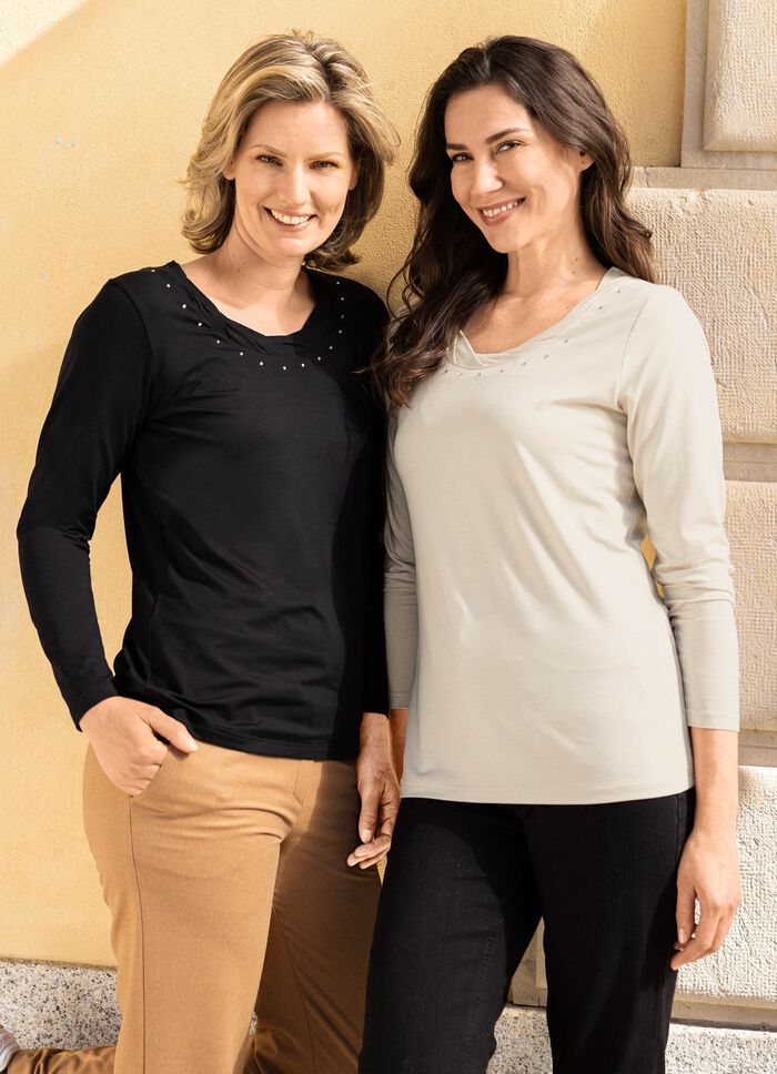 Shirt met charmante afwerking in 2 kleuren ZWART