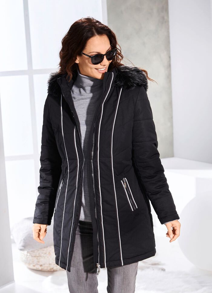 Jas met contrasterende biezen 