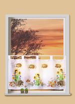 Kort gordijn met egelmotief 