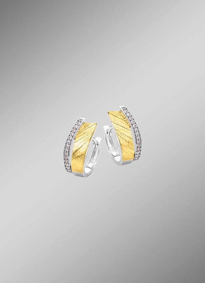 Creolen in twee kleuren met synthetische zirkonia 