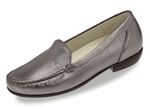 Waldläufer mocassinpantoffels van fijn leer GOUDBRONS
