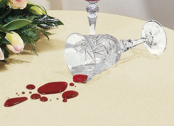 Discrete tafel- en kamerdecoratie in marmerlook met vlekbescherming 
