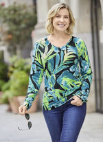 Fijngebreide trui met jungle-motief 