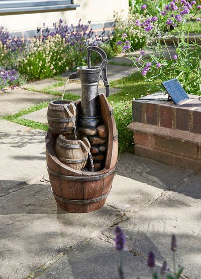 Zonnefontein "vat met pomp" 