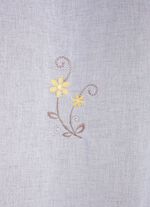 All-over geborduurd gordijn met gekleurde basis TAUPE