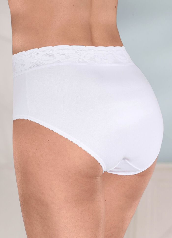 Verpakking met vijf slips met elastische band van kant 