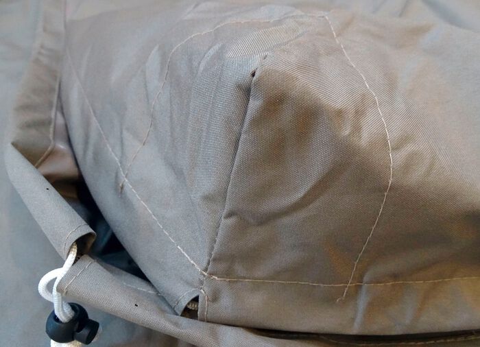 Beschermhoes als winterhoes voor hardtop paviljoen 